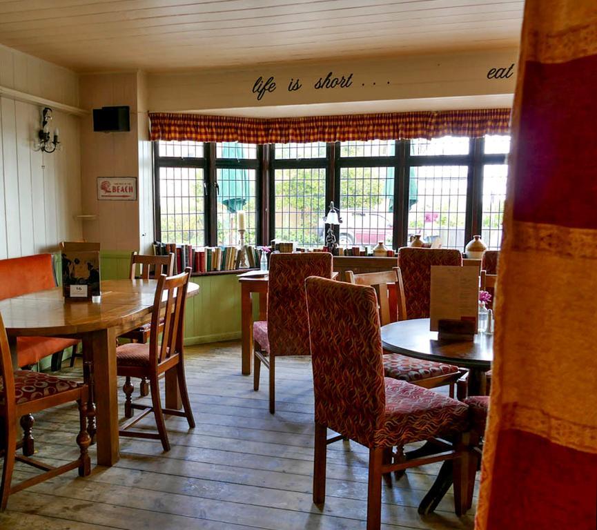The Crab And Lobster Inn Бембридж Екстериор снимка